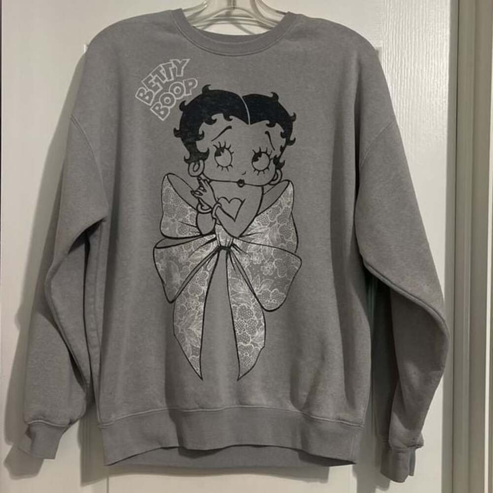 Vintage Betty Boop Grey Graphic Crewneck Sweatshirt